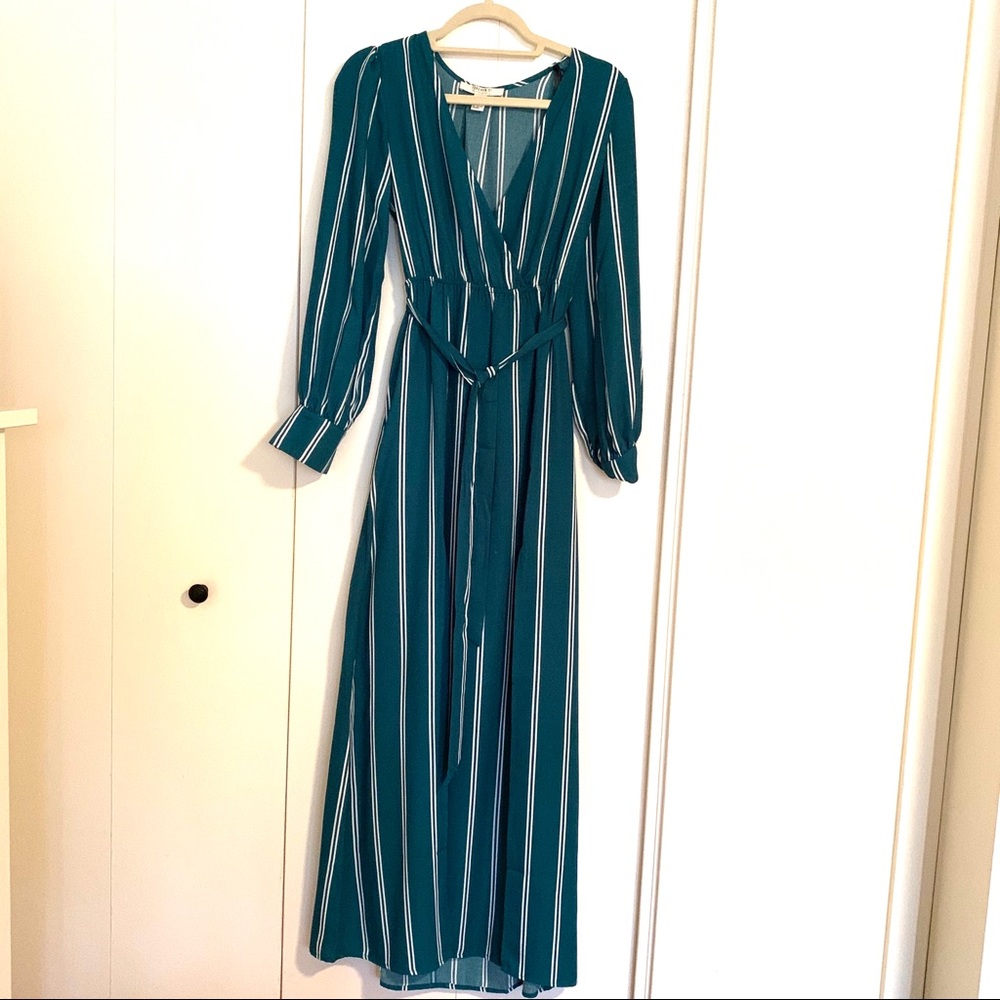 Long pinstripe double leg slit dress NWOT